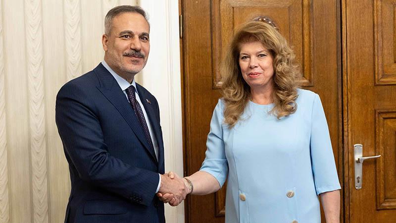 Sofya’da Diplomatik Trafik: Bakan Fidan’dan Cumhurbaşkanı Yotova ile Kritik Görüşme