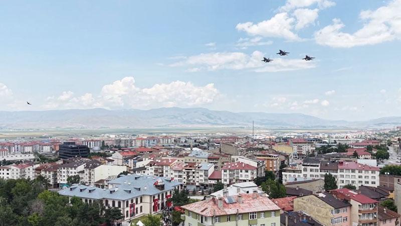 MSB’den Erzurum Kongresi’nin 107’nci Yıl Dönümüne Özel F-16 Uçuşu