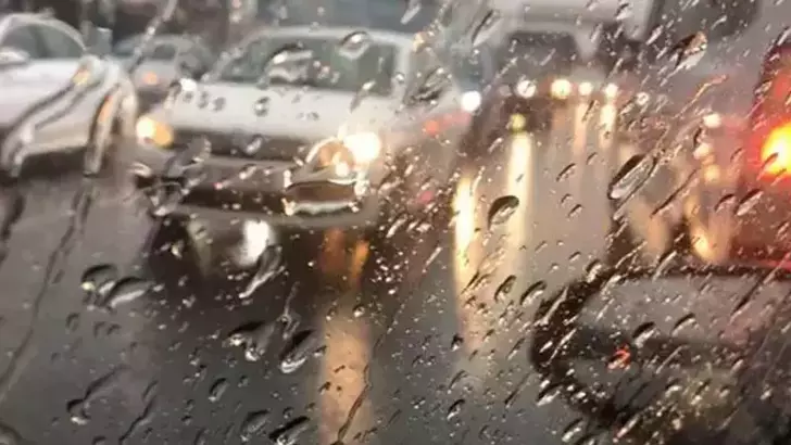AKOM’dan İstanbul İçin Sağanak ve Fırtına Uyarısı