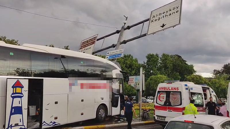 Eyüpsultan’da Yolcu Otobüsü Kazası: 30 Yaralı, Şoför ve Muavin Sıkıştı