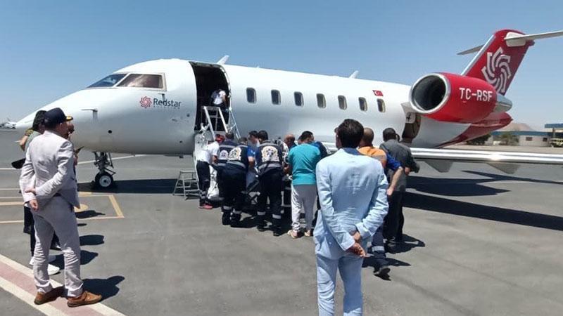 Mısır’da Kaza Geçiren 3 Türk Vatandaşı Hava Ambulansıyla Türkiye’ye Getirildi