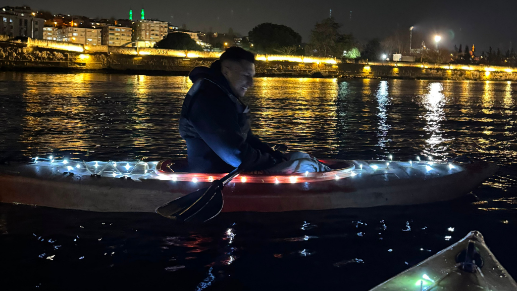 Işıklı Kano ile İstanbul’un Saklı Güzellikleri Geceye Taşınıyor