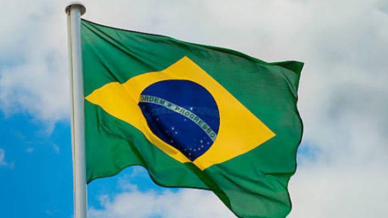 Rio de Janeiro’da helikopter ormana düştü: 4 ölü