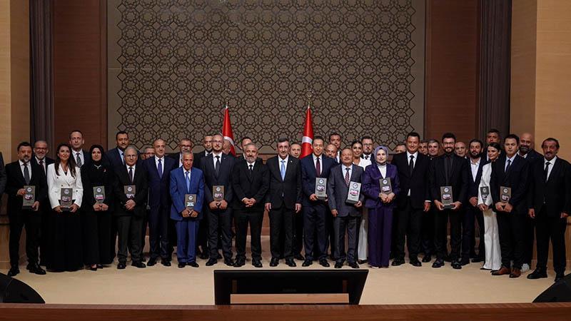 Cevdet Yılmaz’dan medya mensuplarına ‘dezenformasyon’ çağrısı