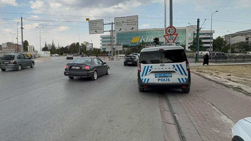 Kıskançlık tartışması kanlı bitti: Akranını falçatayla yaraladı