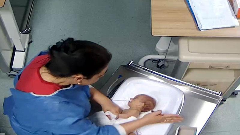 Kuvözdeki bebeğe şiddet davasında Adli Tıp Üst Kurulu bekleniyor